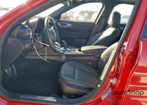 2024 Alfa Romeo Giulia Ti z USA, uszkodzony, nr VIN ZARFAMBN9R7684662